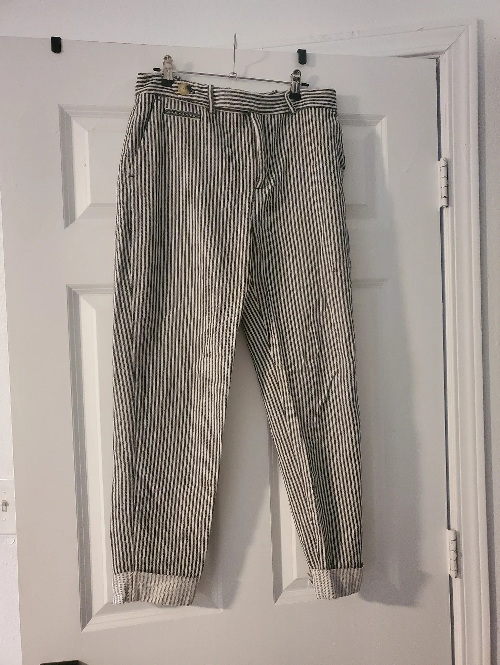 Zara Black & White Vertical Striped Cuffed Pants - Picture 1 of 4